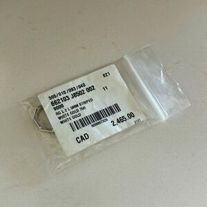 Gucci link to love striped ring